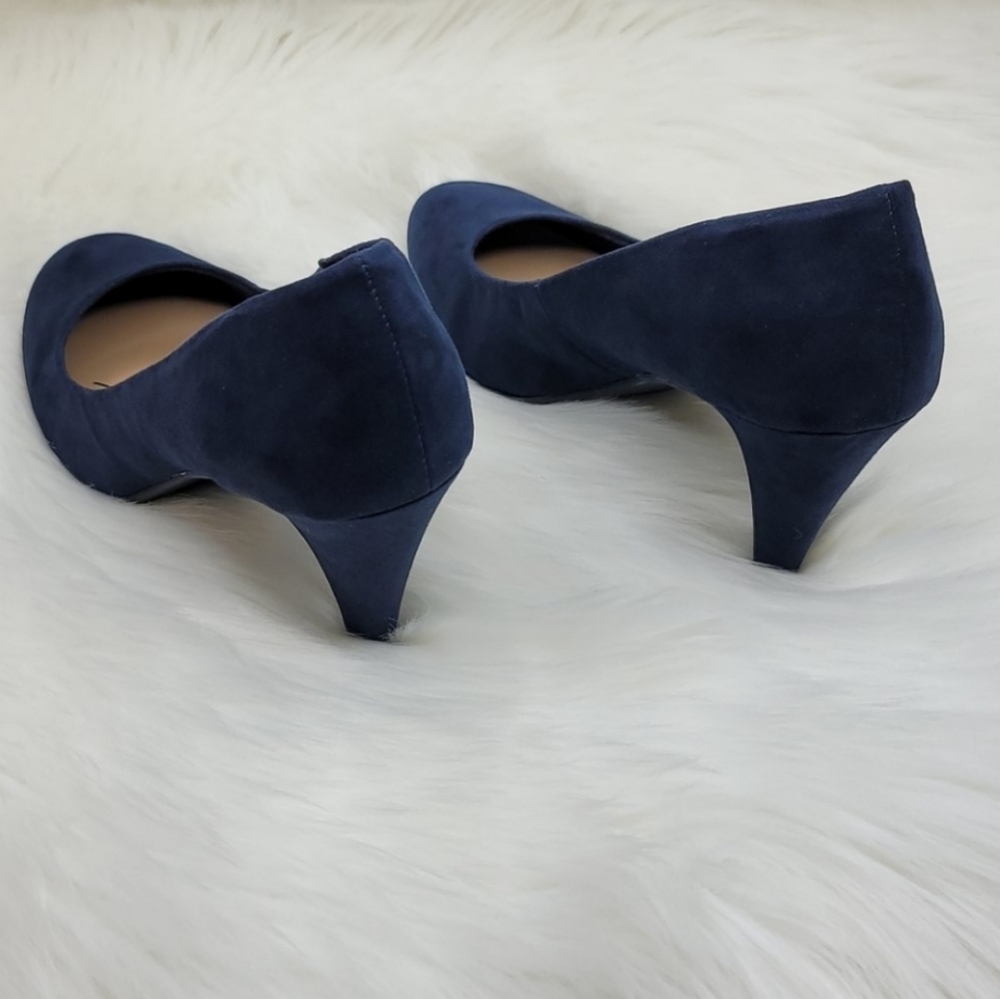 American Rag Felix Closed Toe Classic Pump Heels Navy Blue - Picture 12 of 16